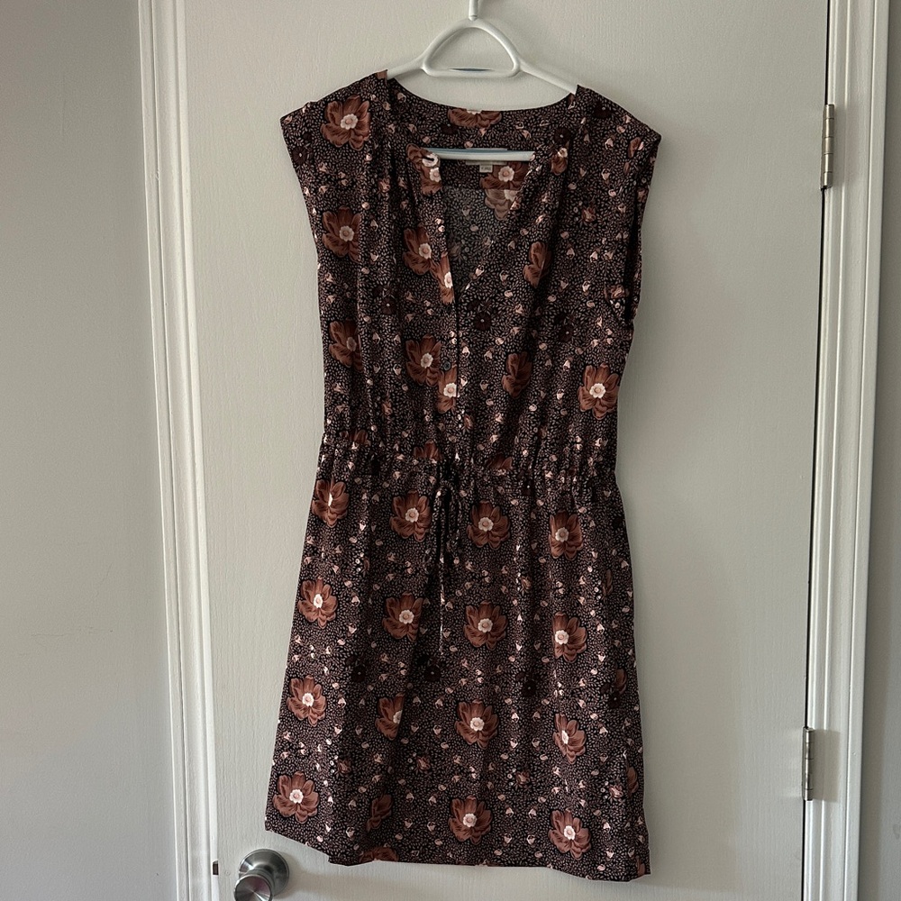 Ann Taylor loft sleeveless belted dress maroon mauve pink navy floral size M